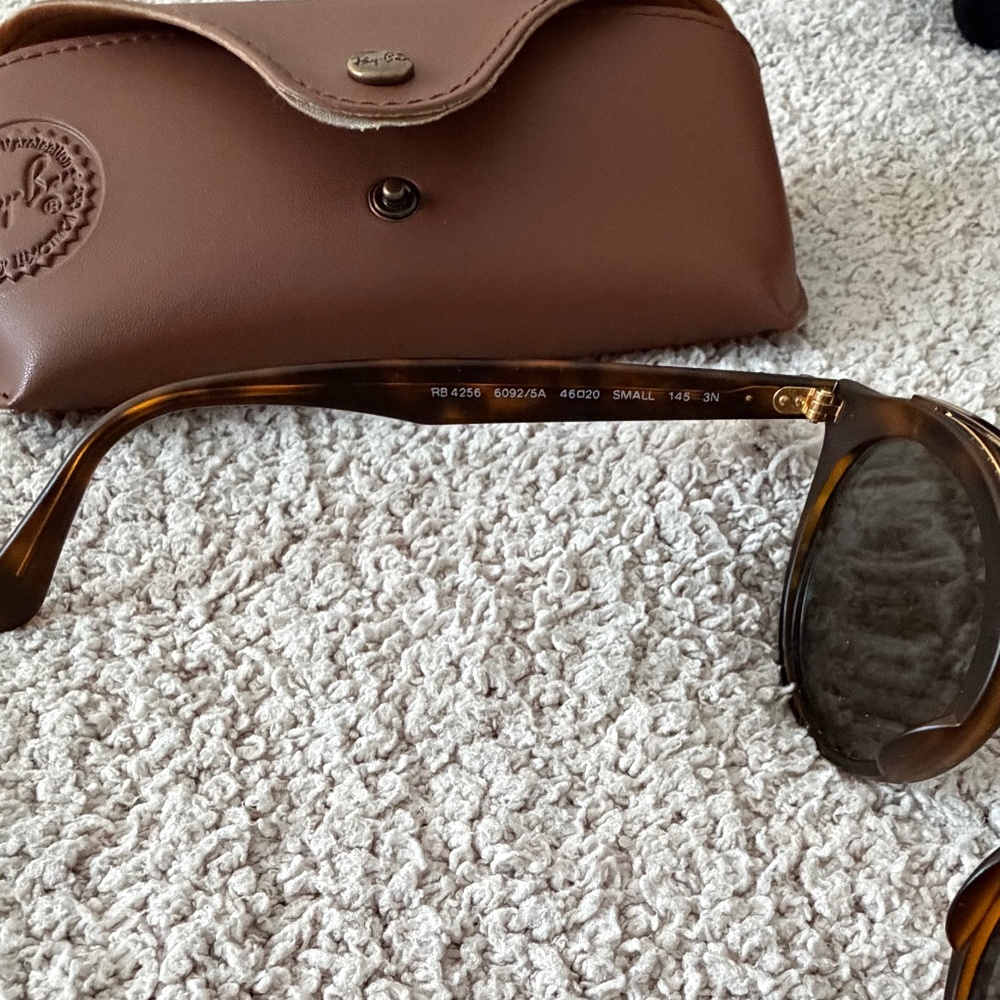 Ray-Ban Tortoise Brown Round Sunglasses with Gold Bridge - Picture 8 of 11